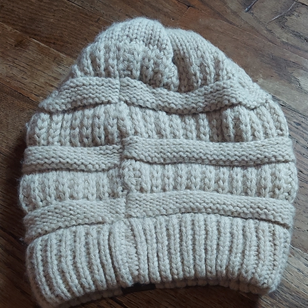 9 For $10 M&M Cream Textured Knit Hat with Ribbed Band - Picture 3 of 6